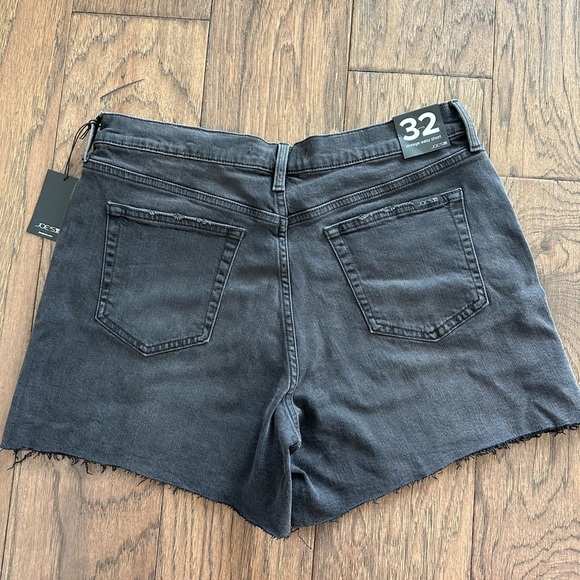 Joe's Vintage Easy Delia Shorts In Black - Picture 5 of 7